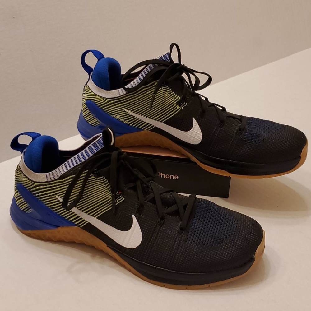 Nike MetCon FlyKnit men's shoes size 12.5